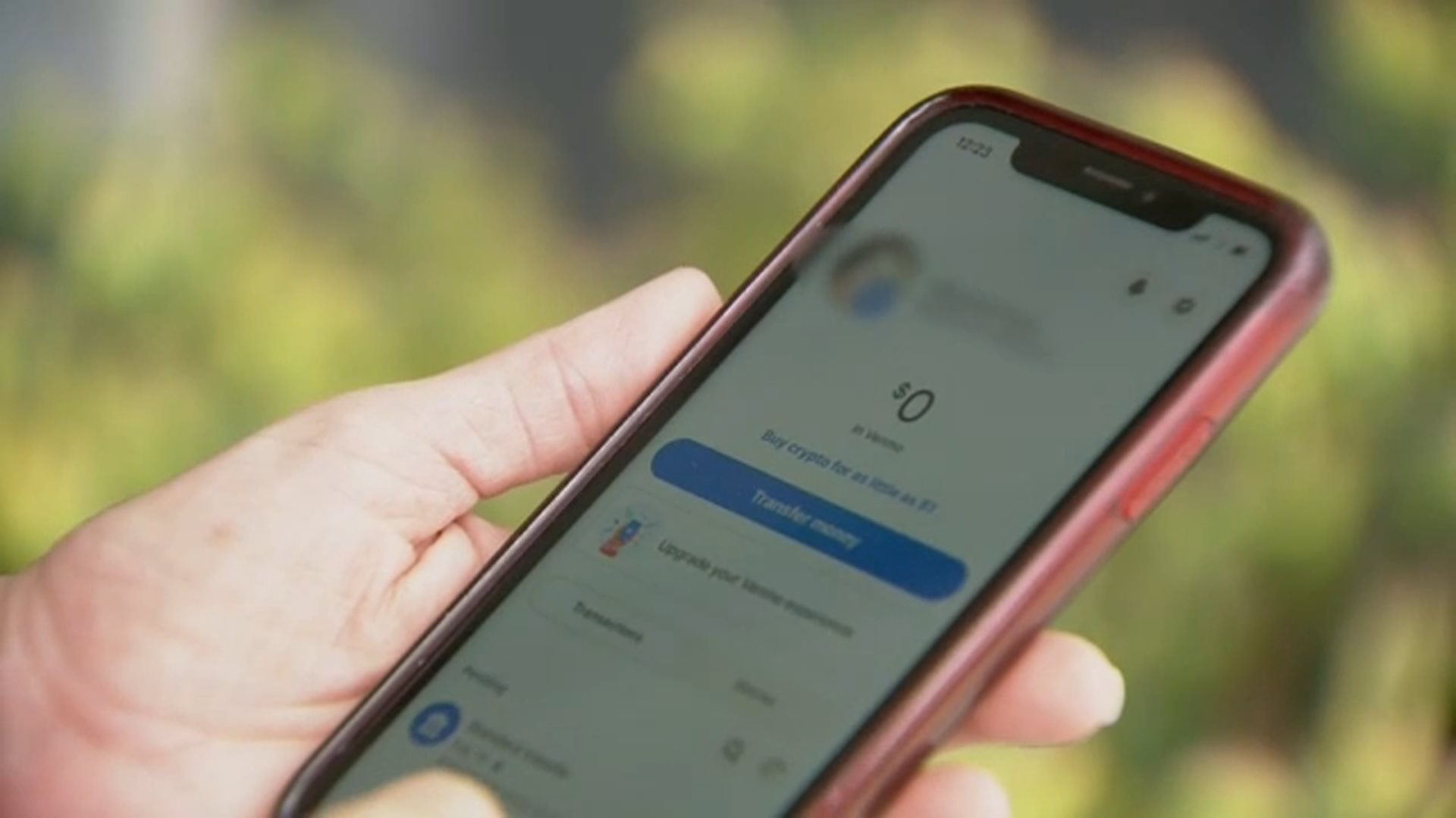 Một người đàn ông Đà Nẵng đã thực hiện chuyển khoản nhiều lần, tổng số tiền 1,4 tỷ đồng cho kẻ lừa đảo