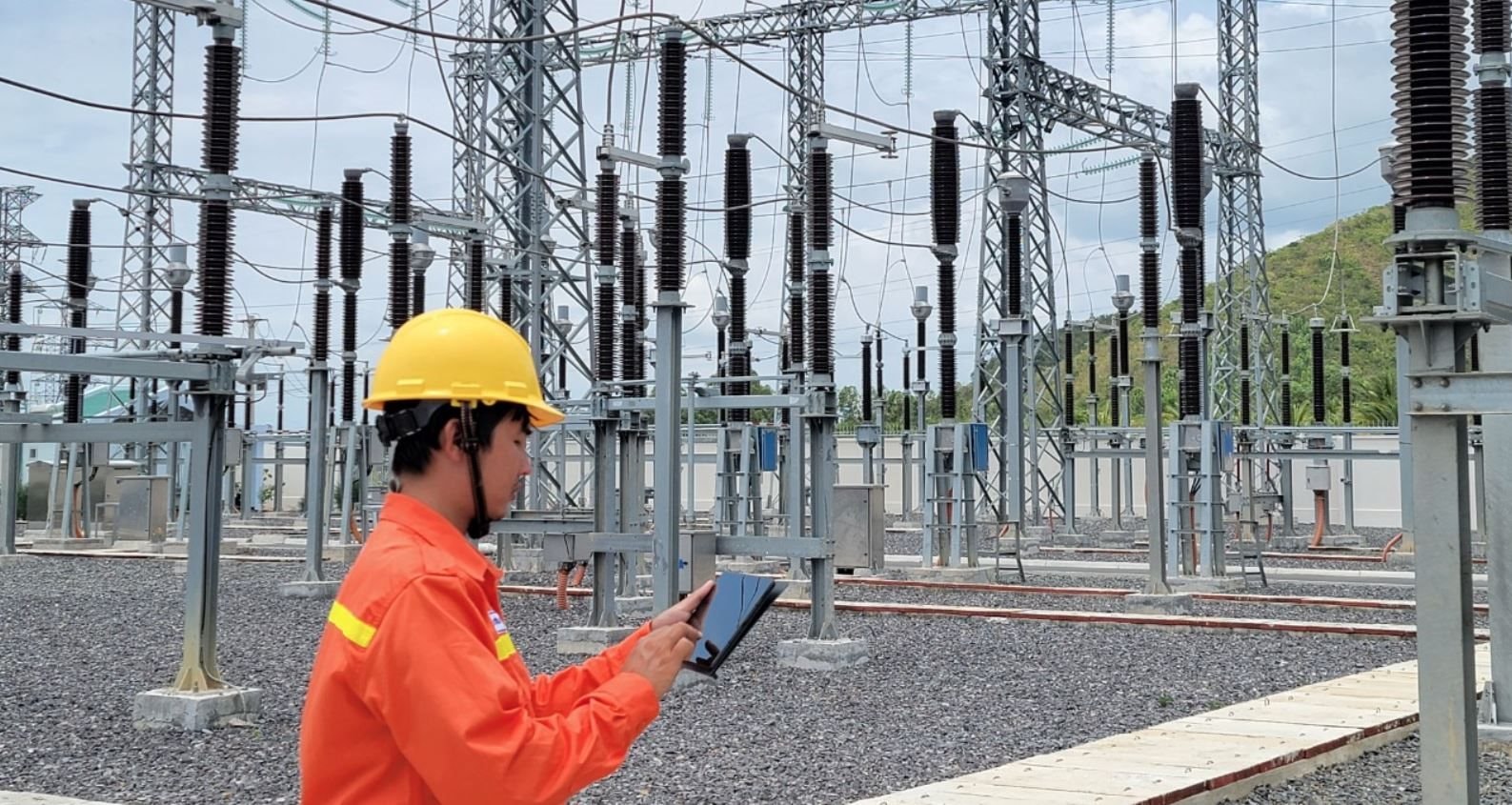 Sửa đổi quy định về khung giá phát điện và cách xác định giá dịch vụ