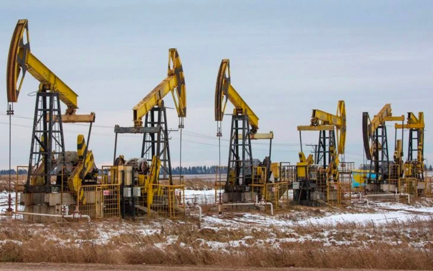 Dầu Nga có giá chiết khấu sâu kỷ lục, một khách sộp vừa tuyên bố 'cắt đứt' nay ngỏ ý muốn mua lại, tìm cách lách lệnh trừng phạt