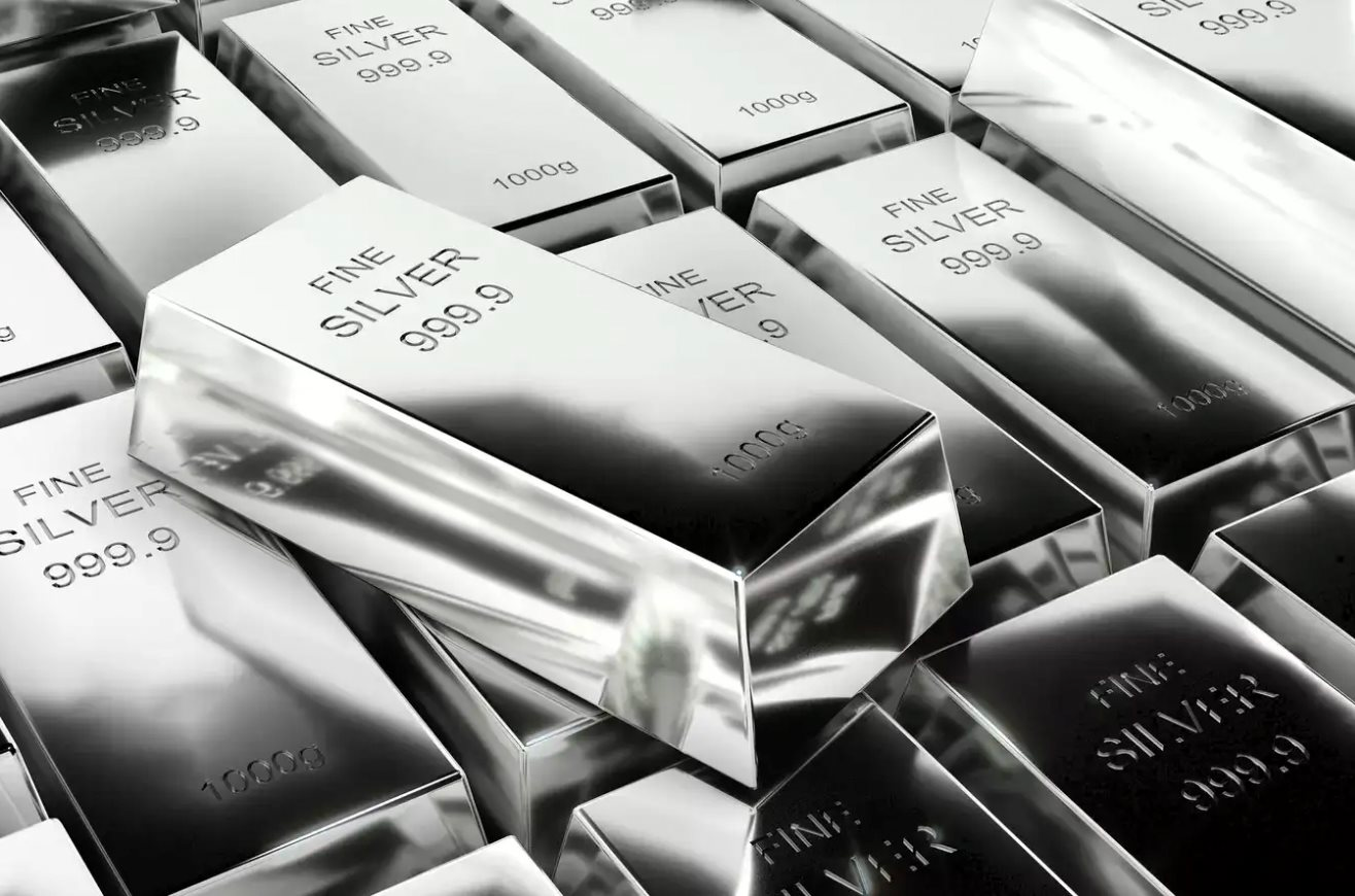 Xuất khẩu hơn 660 tấn trong 1 tháng, Trung Quốc cạn kiệt dự trữ một kim loại quý khiến cả thế giới chao đảo: Chuyện gì đang xảy ra?