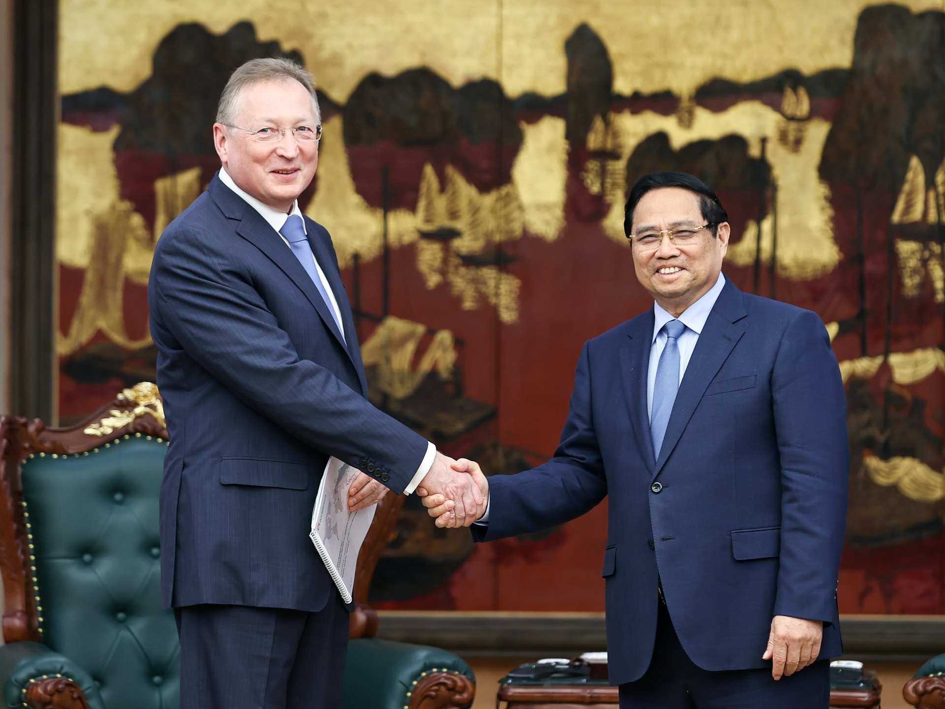 Gặp Thủ tướng, Tập đoàn khổng lồ của Nga muốn xây dựng trung tâm trong lĩnh vực chiến lược tại Việt Nam