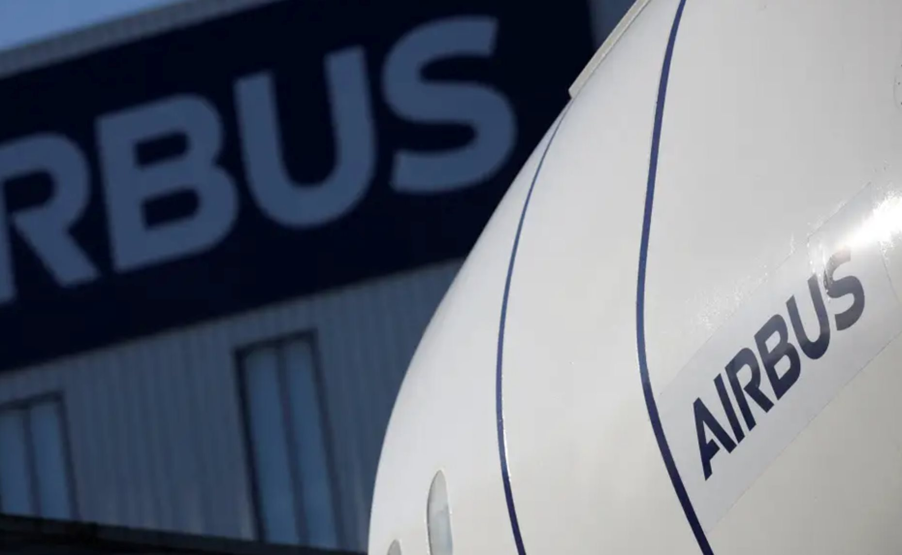 Airbus triệu hồi 6.000 máy bay A320: Chuyện gì đang xảy ra?