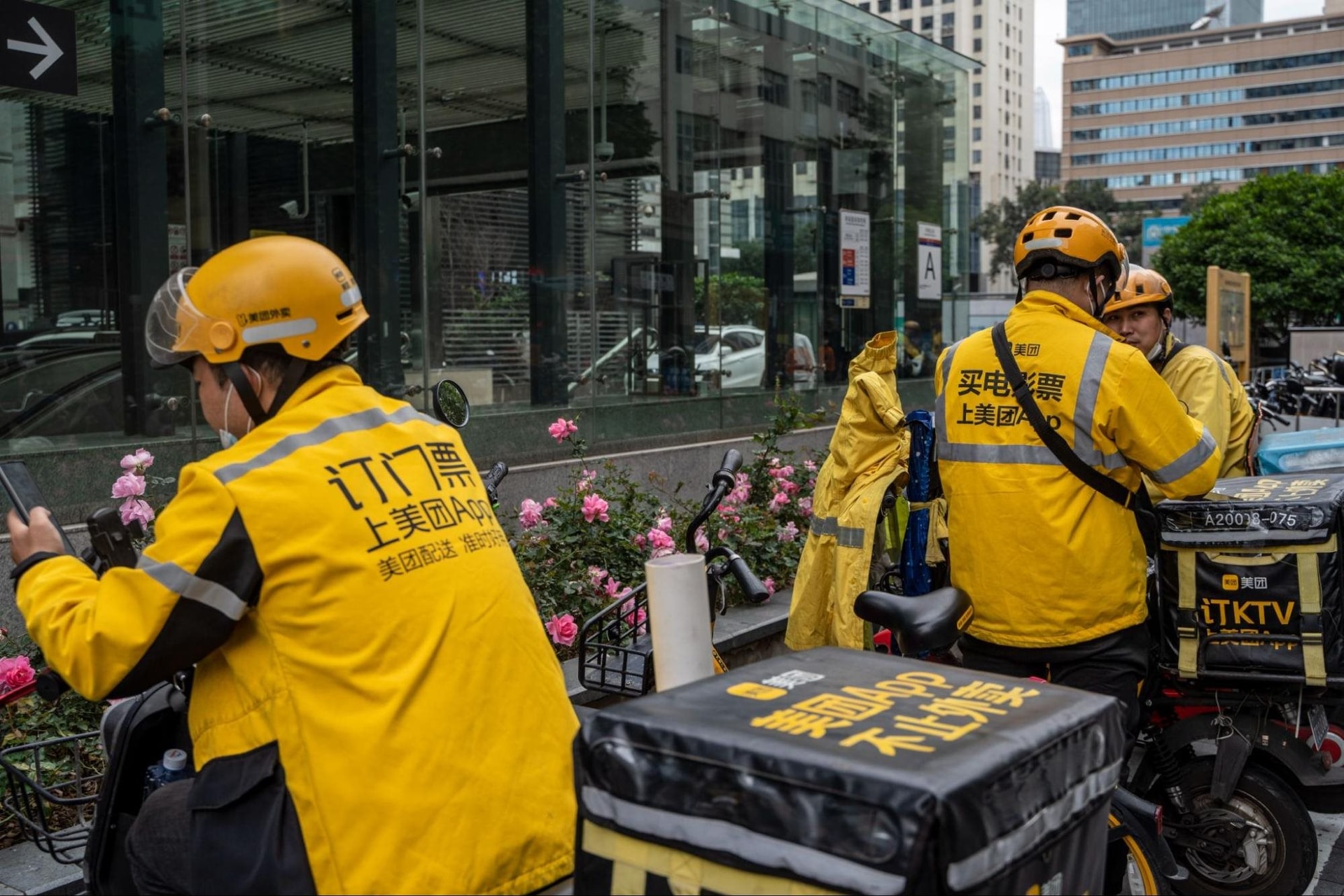 Giảm giá quá nhiều, hãng giao đồ ăn Trung Quốc báo lỗ quý đầu tiên sau gần ba năm