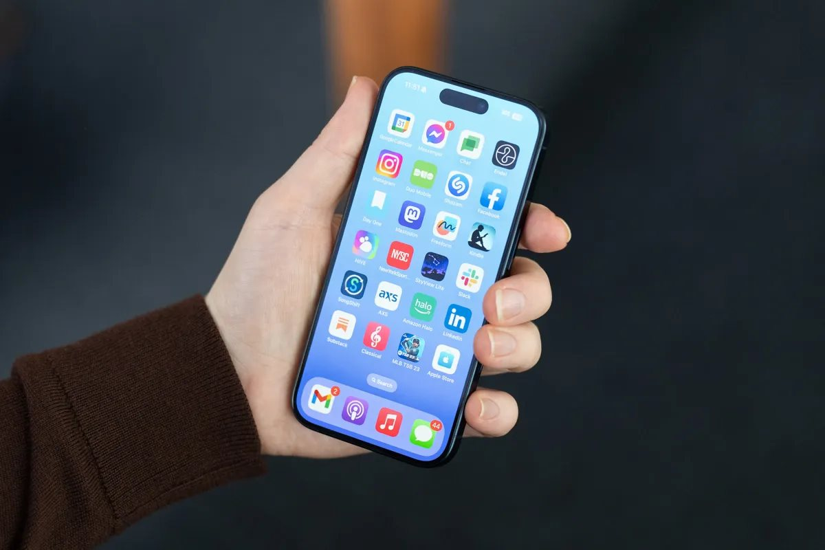 2 năm khổ sở làm theo lời khuyên chỉ sạc iPhone đến 80% để không bị chai pin, tôi nhận về cái kết "phát điên"