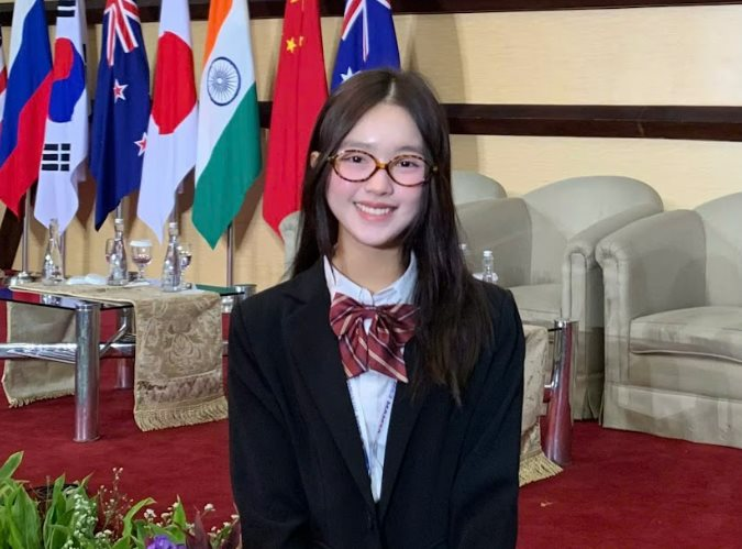 Nữ sinh 2004 từ trường làng vươn ra biển lớn: Khi “trái tim sư tử” kiến tạo bản thân từ bản lĩnh tuổi trẻ
