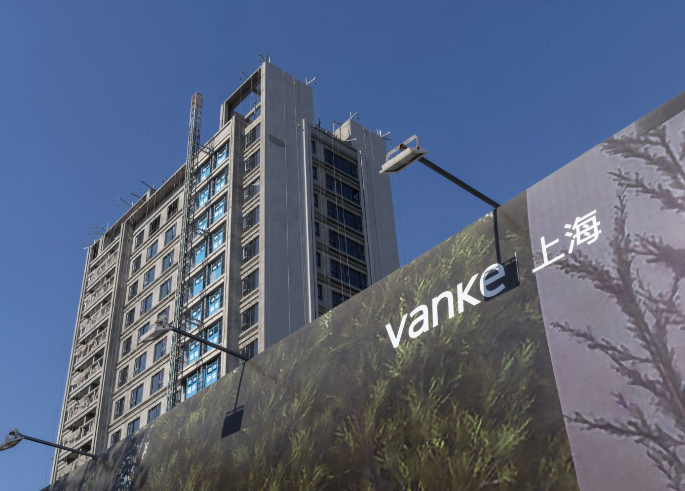 Nhà xây xong không bán được, doanh nghiệp ổn định nhất cũng sắp vỡ nợ: Bất động sản Trung Quốc khi nào thấy đáy?