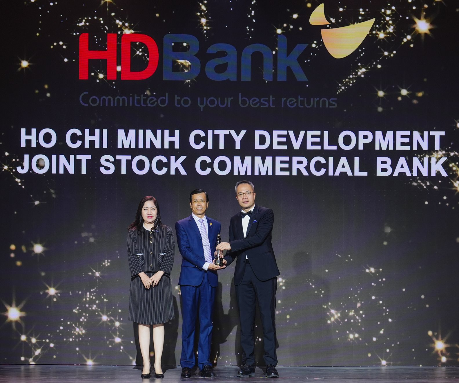 HDBank - Ngân hàng duy nhất tại Việt Nam 8 năm liền là “Nơi làm việc tốt nhất Châu Á”