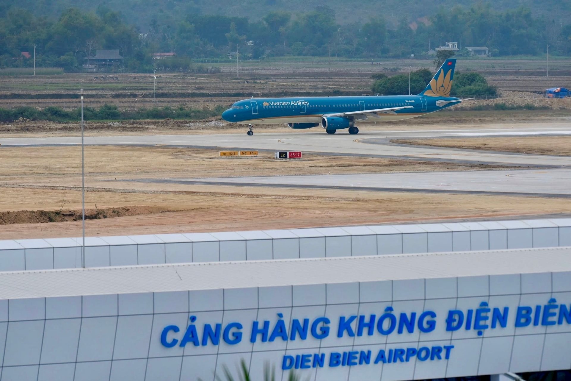 hien-vietnam-airlines-la-hang-hang-khong-duy-nhat-dang-khai-thac-duong-bay-den-san-bay-dien-bien.-anh-minh-hoa-.jpg