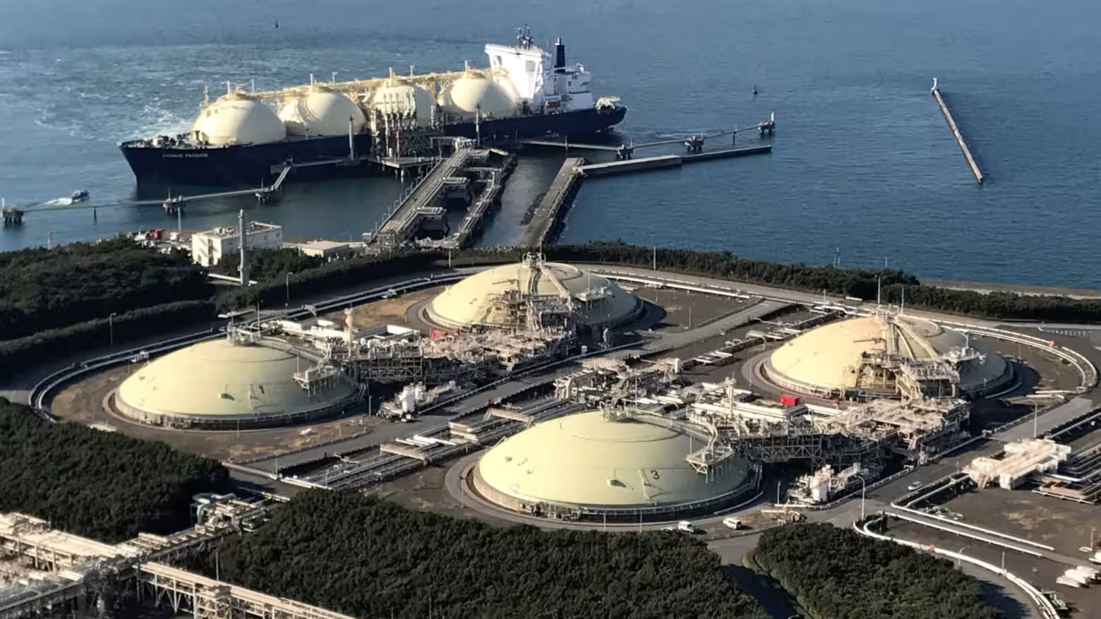 Vừa tuyên bố sẽ không từ bỏ năng lượng Nga chưa được bao lâu, quốc gia châu Á lại sắp phải ‘quay xe’, nguyên nhân đến từ đâu?