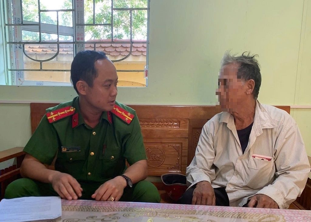 Cụ ông U80 phải báo ngay Công an sau khi nhận được cuộc gọi từ đầu số 035