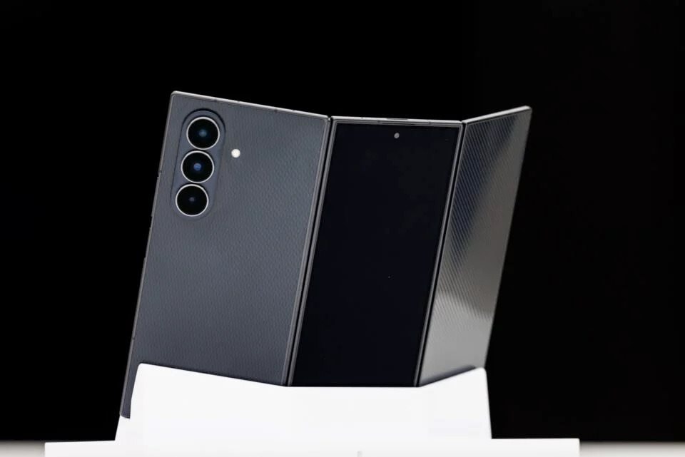 samsung-galaxy-z-trifold-12-960x641.jpg