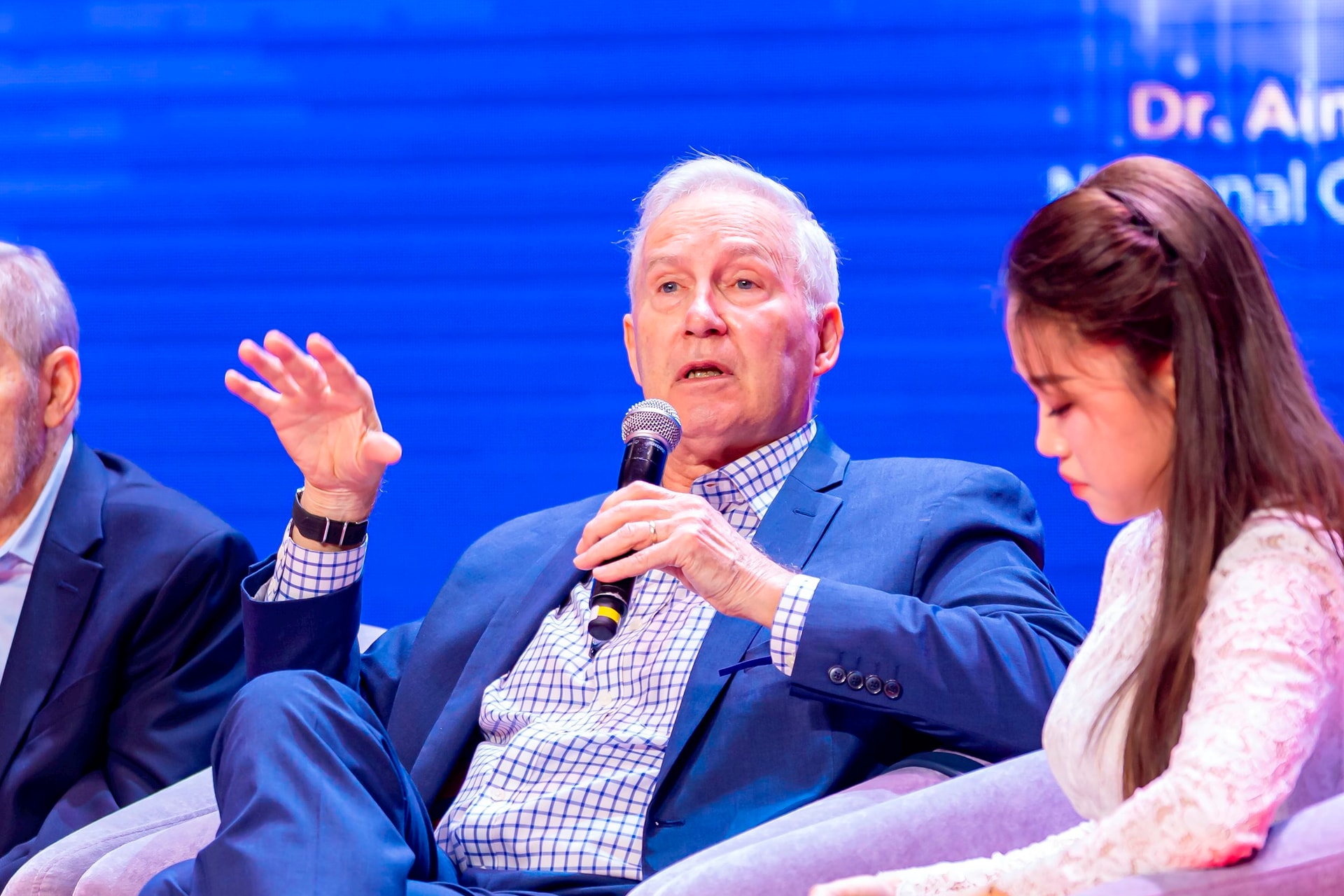 4 nhà khoa học nhận giải 3 triệu USD của VinFuture: Từ nghiên cứu bị đánh giá “vô lý” đến phát kiến giảm 90% nguy cơ mắc 1 loại ung thư mang tính toàn cầu