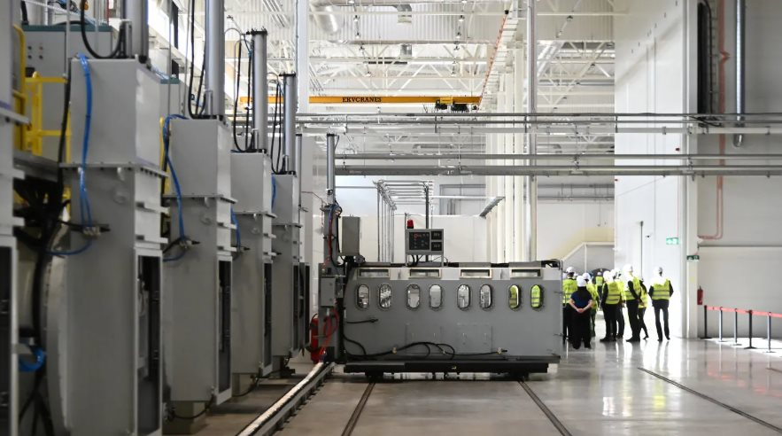 ‘Ngôi sao hy vọng’ của EU nhằm lật ngôi vương đất hiếm của Trung Quốc lại nằm... ‘trước cửa nhà’ Nga: Ván cược thành bại mong manh?