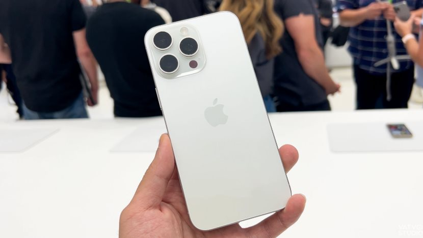 Bất ngờ chiếc iPhone cũ được cho là “đáng mua nhất” năm 2025