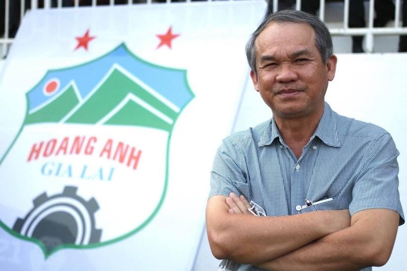 Bầu Đức lặng lẽ đổi lại logo cho Hoàng Anh Gia Lai sau khi chia tay bầu Thụy