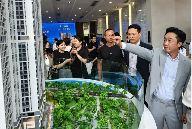 Ngược dòng, cổ phiếu QCG “tím lịm” phiên thứ 2 giữa lúc VN-Index “lao dốc” mạnh