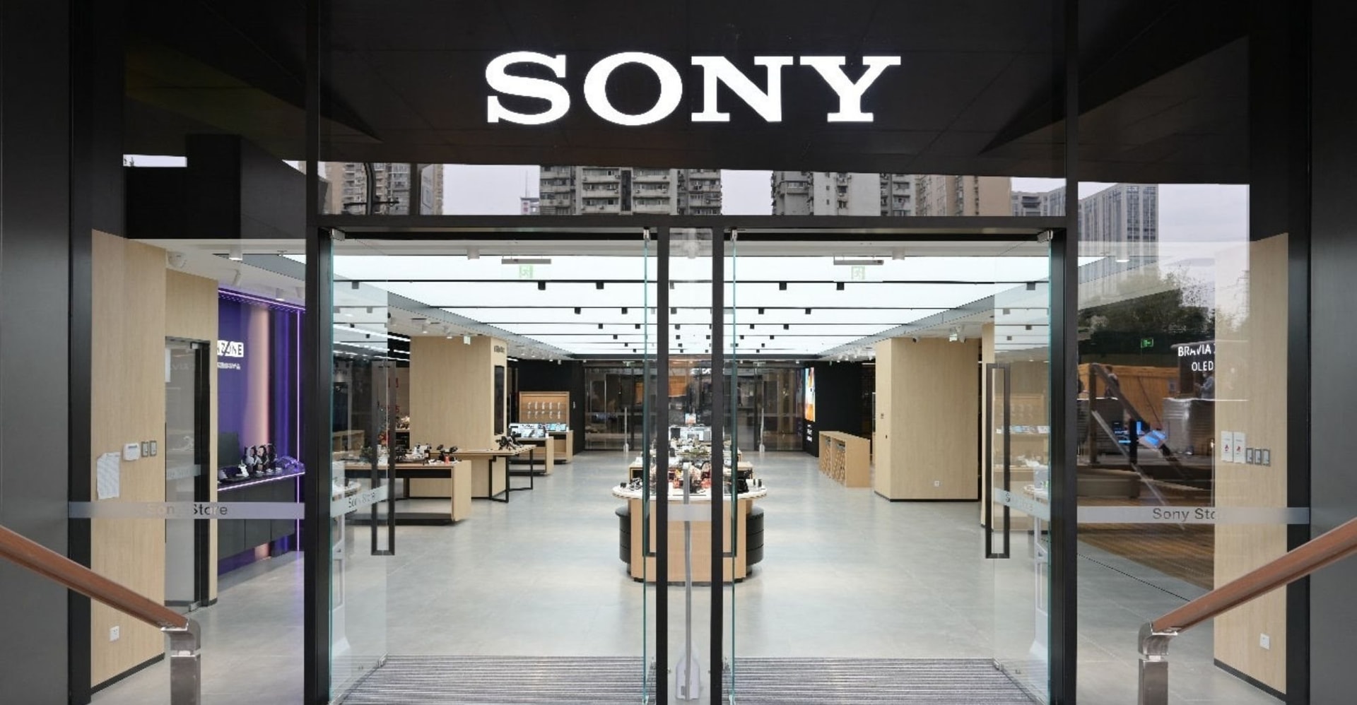 Làn sóng doanh nghiệp tháo chạy khỏi Trung Quốc: Sony đóng cửa khiến 30.000 công nhân mất việc, theo sau Toyota, Samsung, IBM