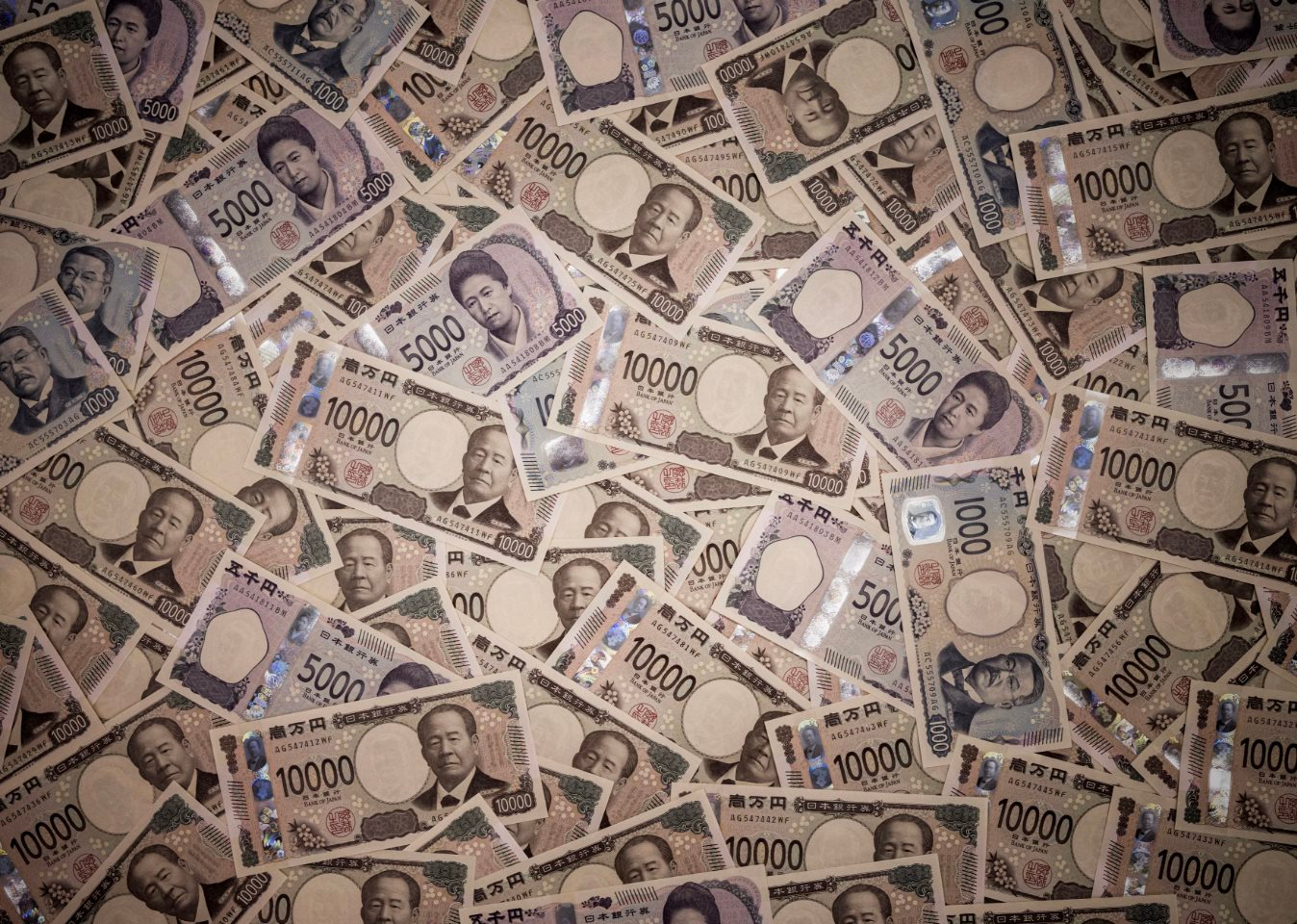 Phát hiện ‘kho báu’ trị giá 14,5 triệu tỷ đồng nằm im trong tủ quần áo