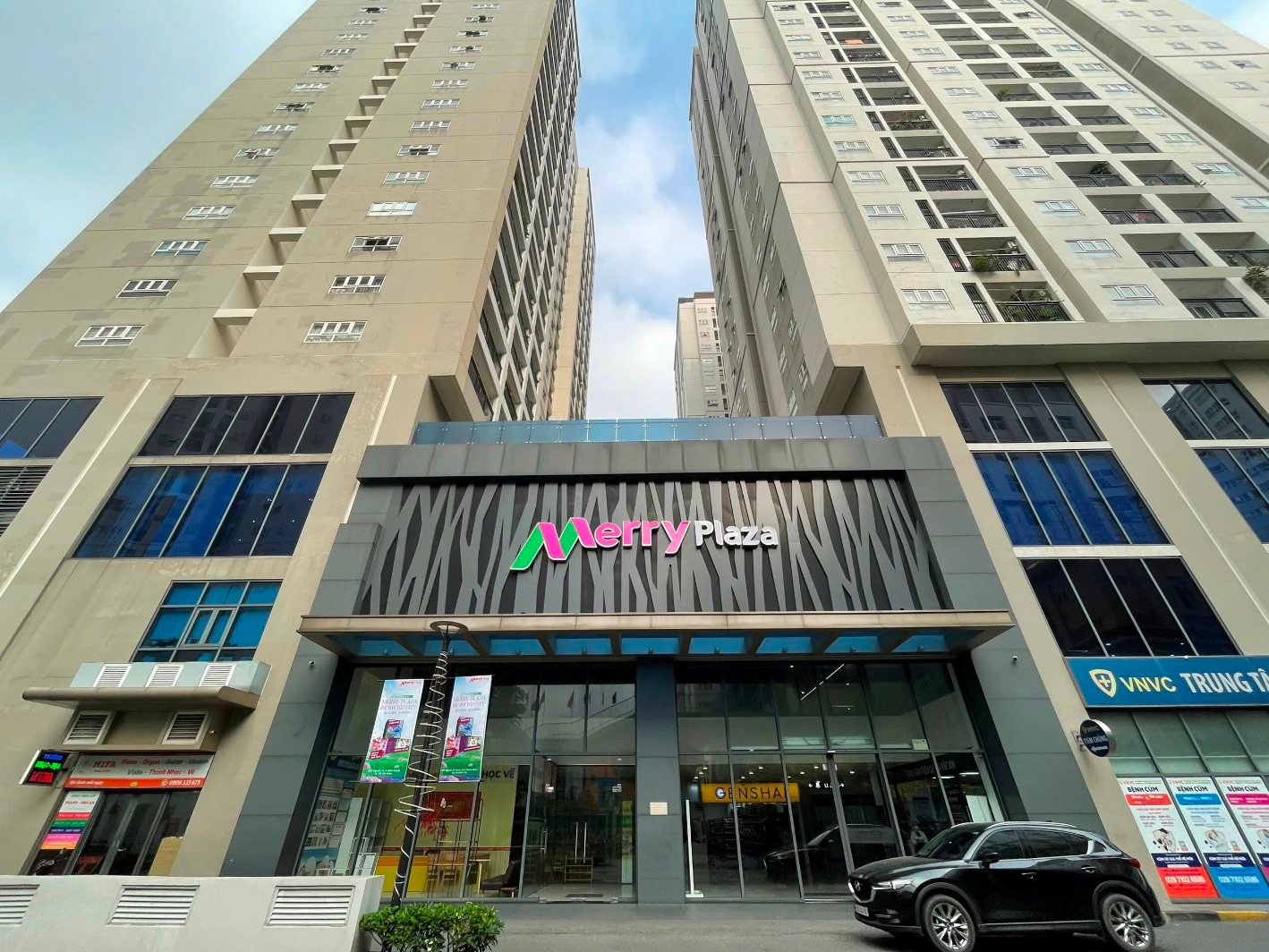 “Tiện ích 0 phút di chuyển” – lực hấp dẫn từ sàn thương mại Merry Plaza