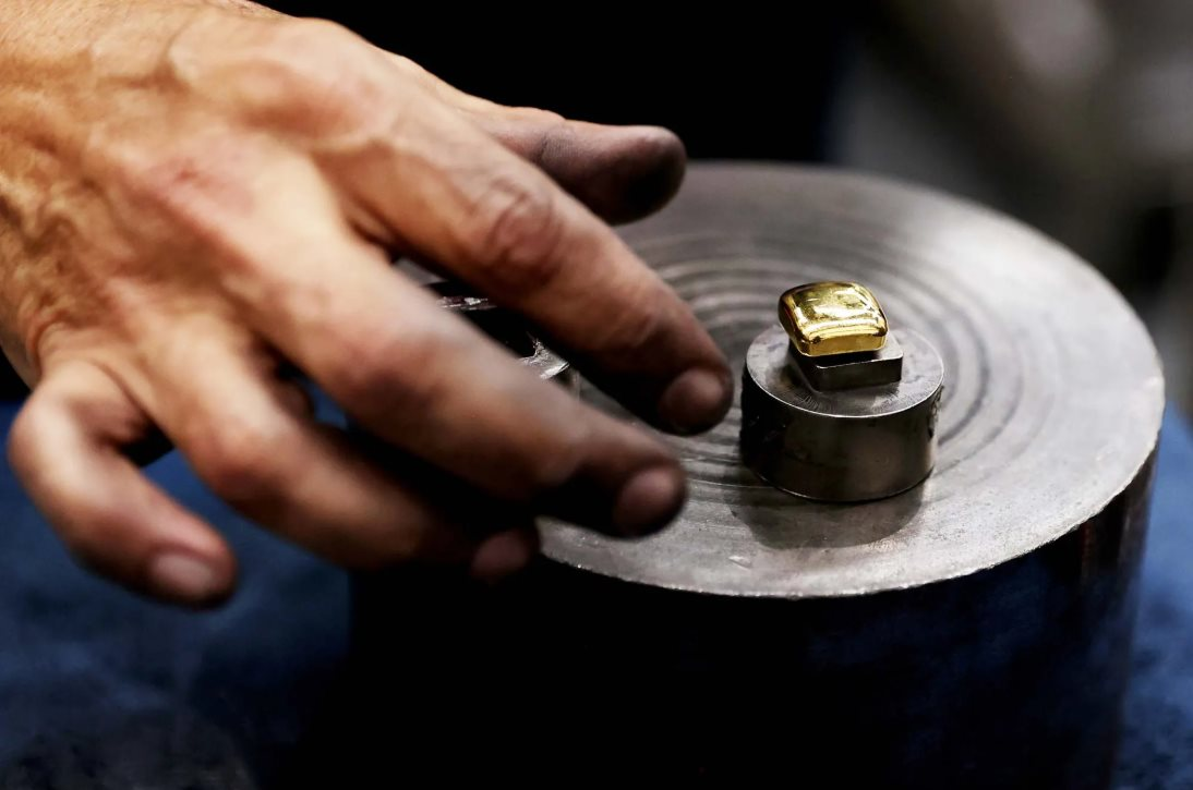 Vàng lẻ giá trị nhỏ lên ngôi: Xu hướng ‘bình dân hóa’ kim loại quý và văn hóa tiết kiệm mới của giới trẻ Trung Quốc, Hàn Quốc