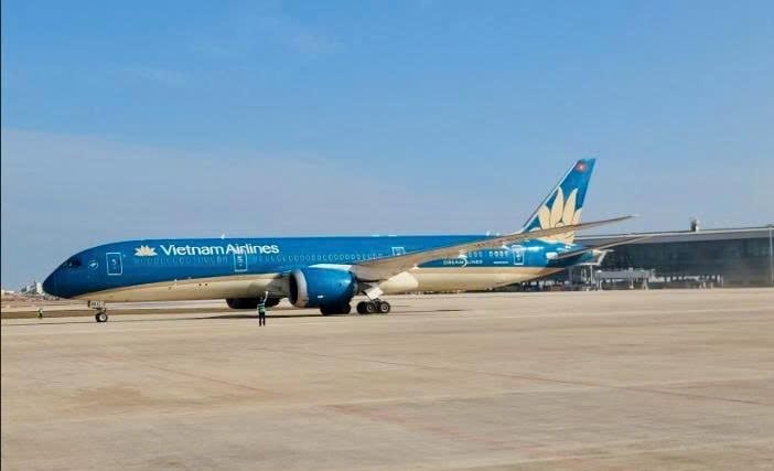 Vietnam Airlines thực hiện chuyến bay chở khách đầu tiên tại Sân bay Long Thành