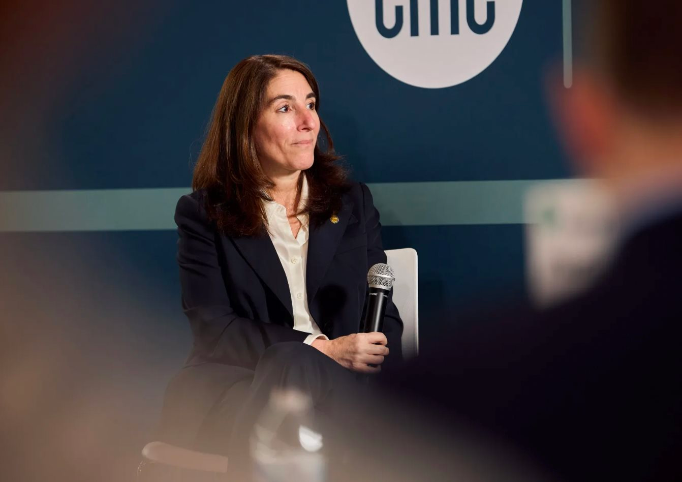 Thêm quan chức Fed có quyền bỏ phiếu phản đối hạ lãi suất trong năm 2026