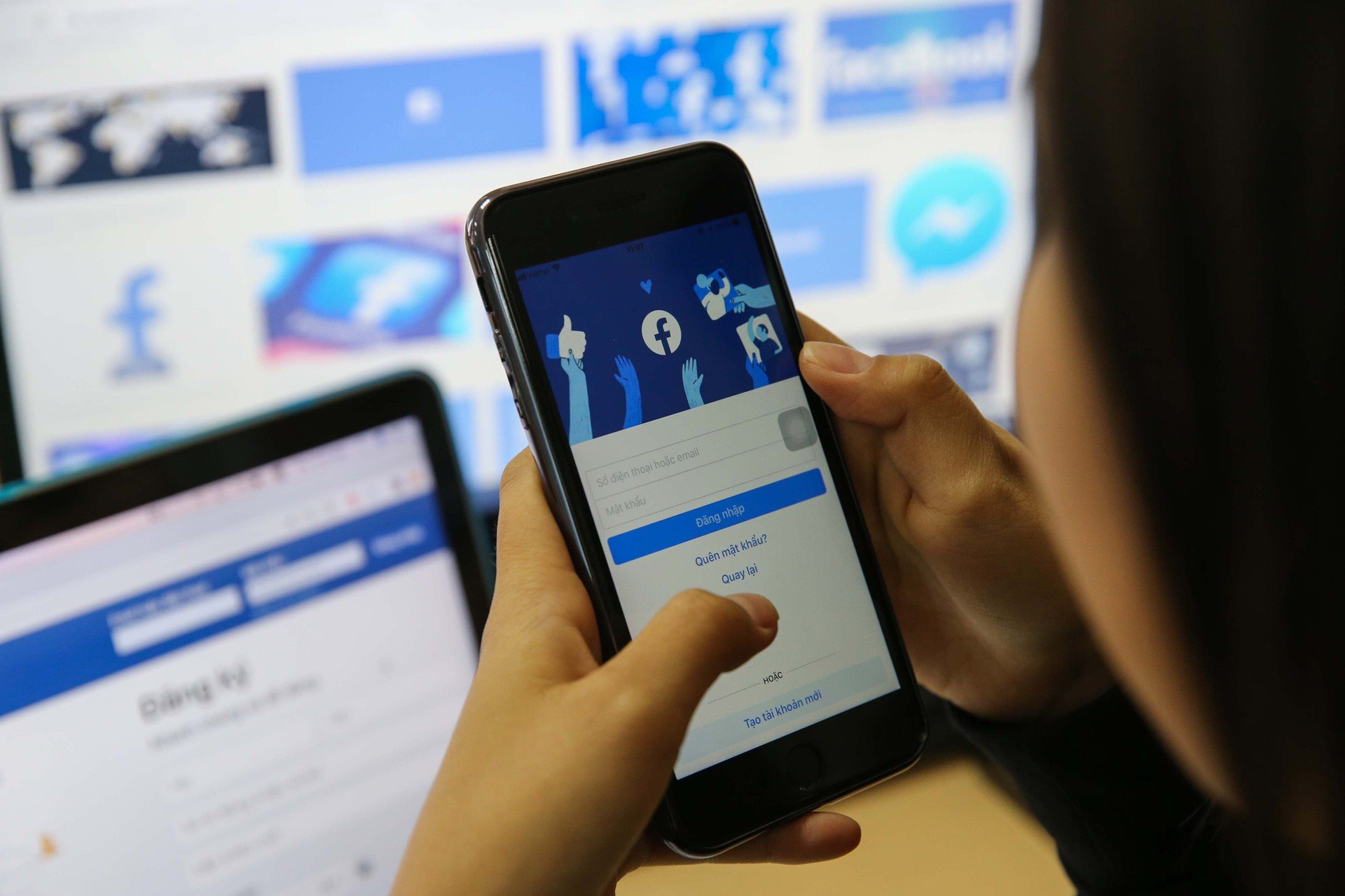 Thông báo quan trọng về việc sử dụng Facebook, TikTok, YouTube tới mọi người dân