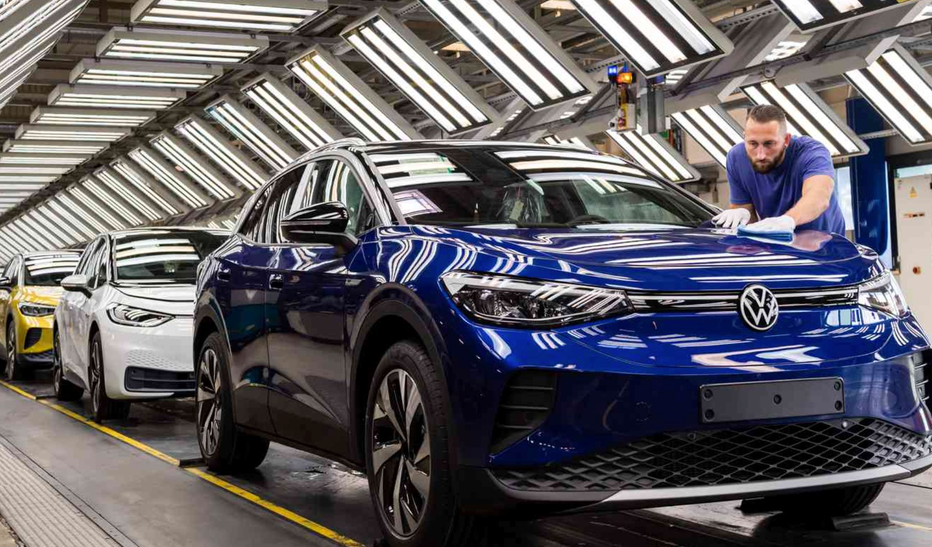 Hoãn cấm xe xăng 2035, startup xe điện châu Âu đối mặt phép thử sống còn: Dòng vốn tắc nghẽn, dây chuyền không phản ứng kịp