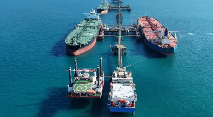 Khoan sâu xuống đáy biển, một quốc gia trúng lớn: Phát hiện giếng dầu chứa 22 triệu tấn dầu thô và khí ngưng tụ, 5 tỷ m³ khí tự nhiên