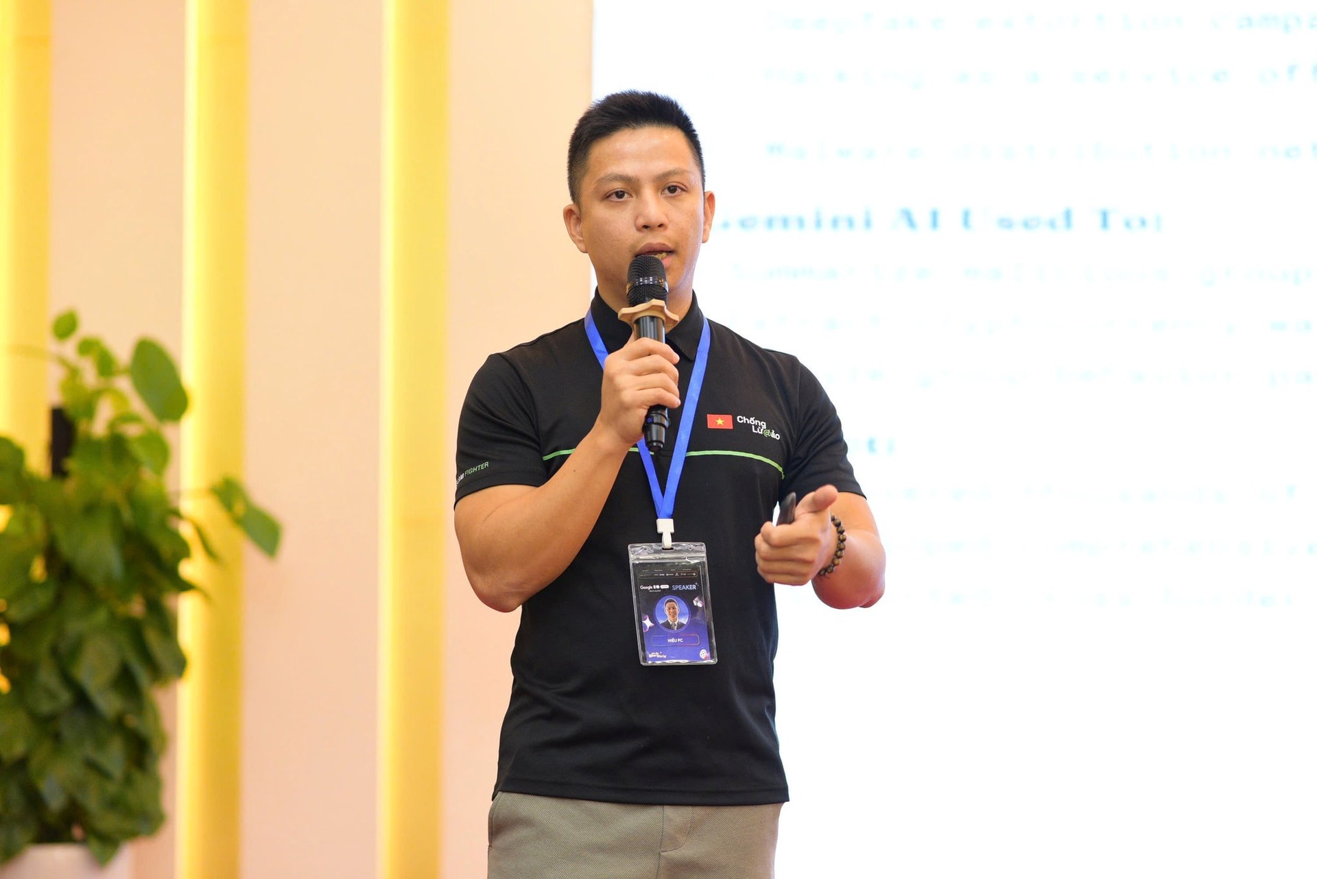 Hiếu PC: "Việc Zalo cập nhật điều khoản là chuyện bình thường, không ứng dụng nào an toàn tuyệt đối"