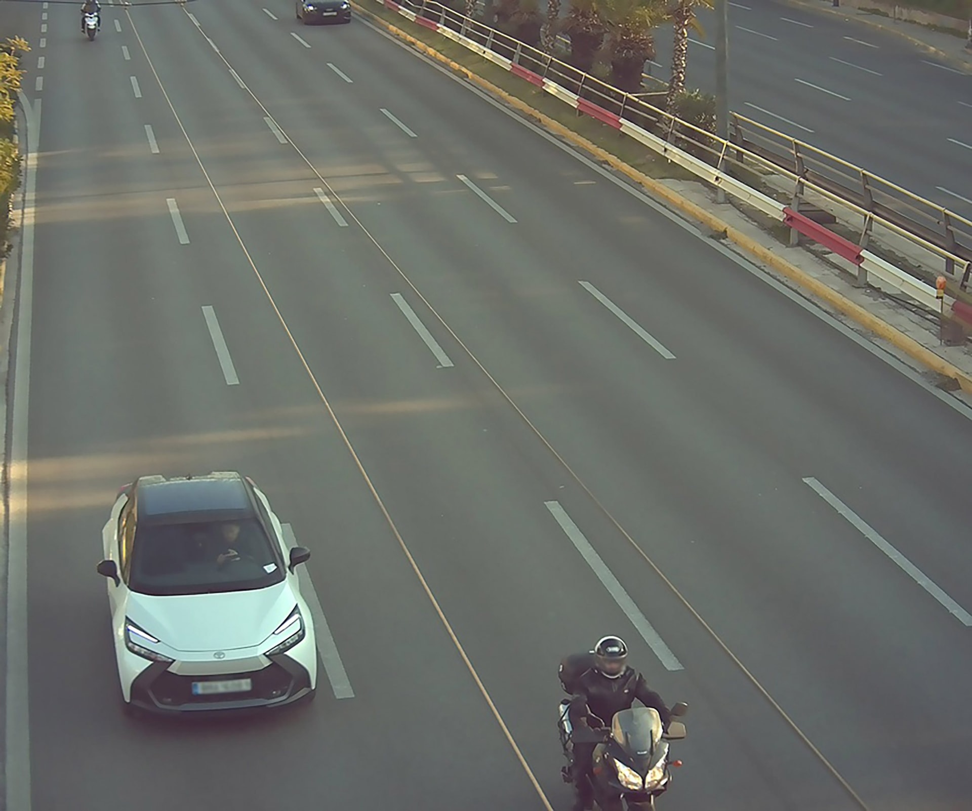 Camera AI giao thông mắc lỗi khó hiểu từng khiến 2.000 tài xế ở đây dính phạt oan, 626 người bị tước bằng