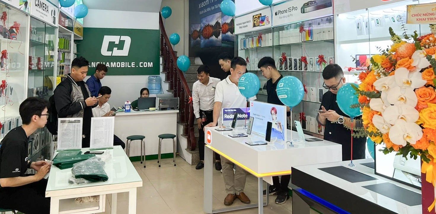 Hàng công nghệ thắng lớn khi “lên sàn”