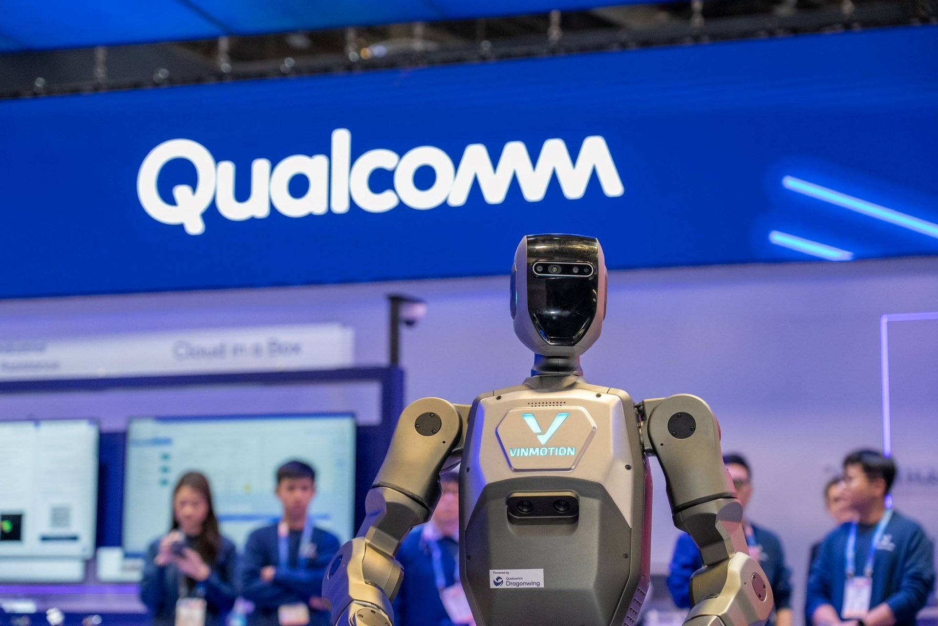 Robot VinMotion đấm bốc tại triển lãm công nghệ lớn nhất thế giới