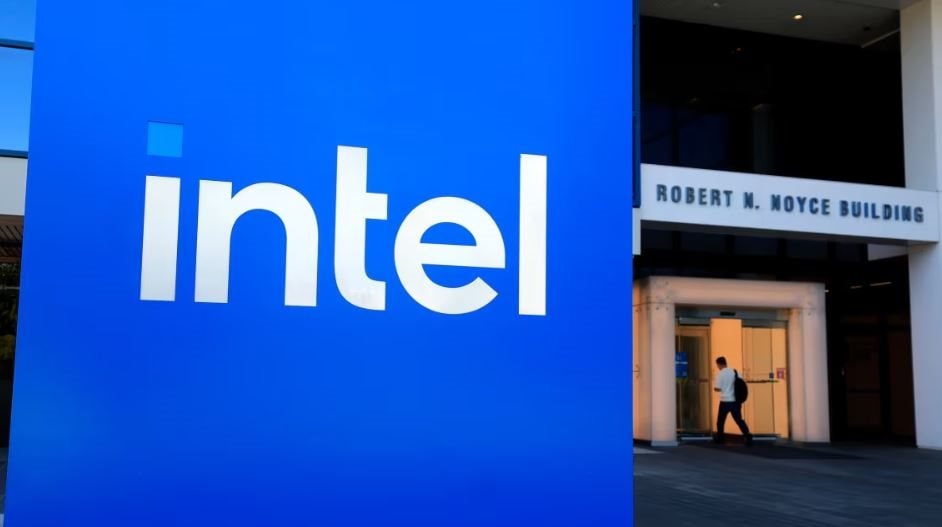 Sự hồi sinh của Intel: Nhắm giành lại hào quanh nhờ siêu chip mới, được đồng minh tay to chống lưng 