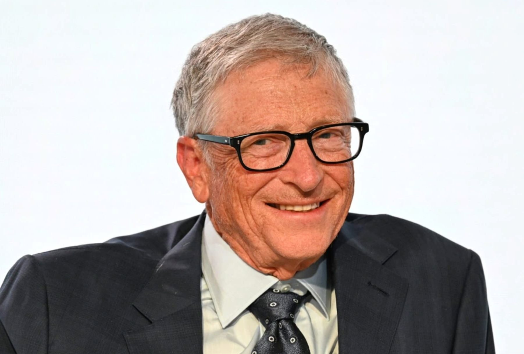 Bill Gates cho vợ cũ gần 8 tỷ USD