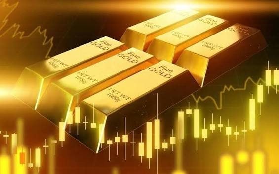 Giá vàng tăng vọt ngay đầu tuần, chính thức phá đỉnh