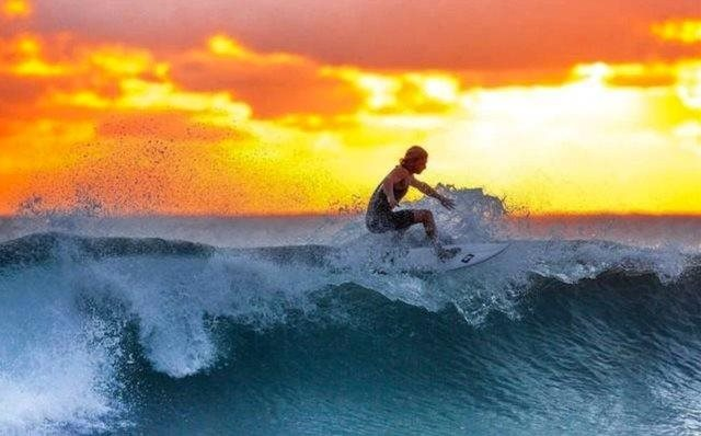 Dự phóng VN-Index vượt 2.100 điểm trong kịch bản tích cực, CTCK chỉ ra loạt cơ hội đầu tư hấp dẫn