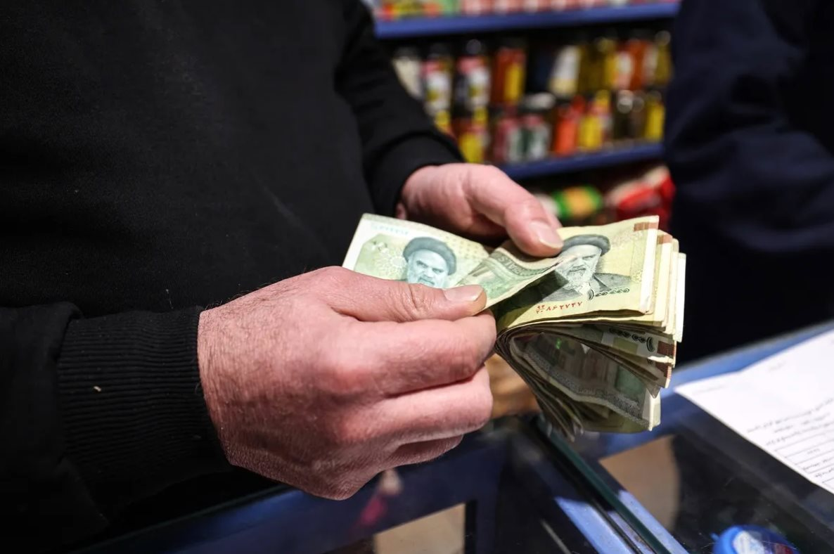 1 USD đổi được 1,4 triệu, lạm phát tăng vọt hơn 40%, người dân phẫn nộ: Chuyện gì đang xảy ra ở quốc gia quan trọng của BRICS?