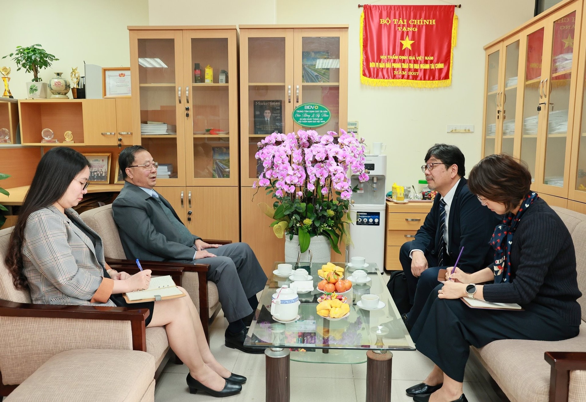 Hội Thẩm định giá Việt Nam tăng cường hợp tác với Viện Bất động sản Nhật Bản