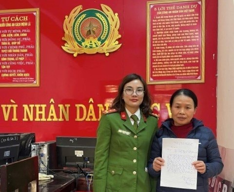 Phát hiện tài khoản Vietcombank đuôi 13584 nhận 139 triệu đồng chuyển khoản từ nước ngoài: Công an 2 địa phương phải nhanh chóng vào cuộc