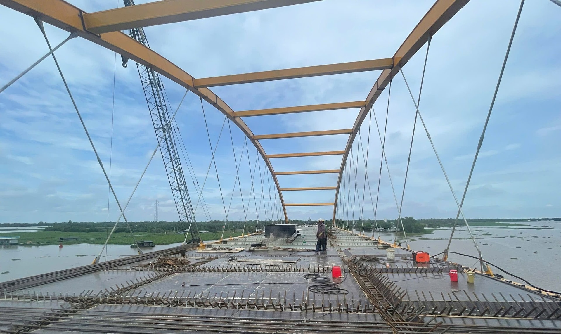 Thiếu mặt bằng là "lực cản" lớn nhất khiến Dự án đường Hồ Chí Minh đoạn Rạch Sỏi - Bến Nhất, Gò Quao - Vĩnh Thuận nguy cơ "vỡ" tiến độ