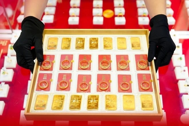 Cập nhật chiều tối 14/1: Giá vàng ở Việt Nam phá đỉnh lịch sử, cán mốc cao chưa từng thấy