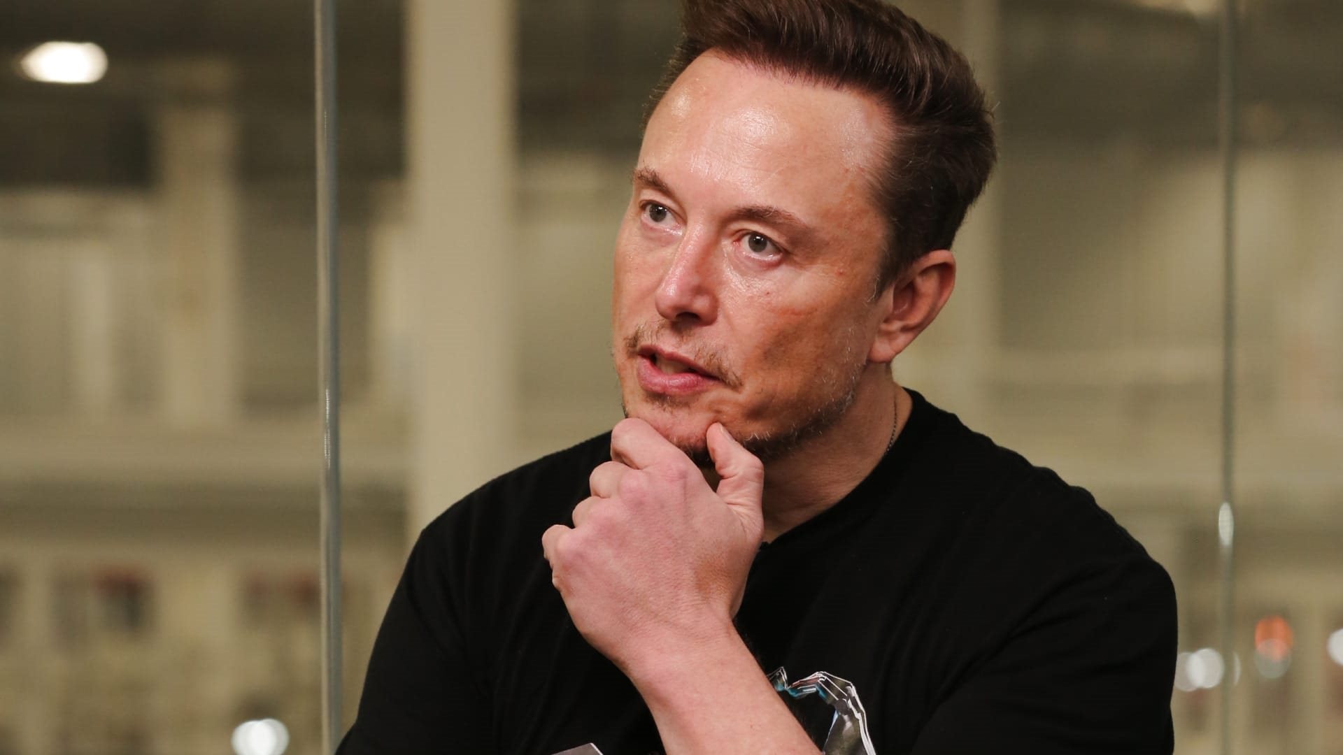 Elon Musk lại tuyên bố rúng động: “Trung Quốc như thể nghe hết những gì tôi nói rồi bắt chước theo”