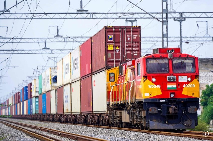 Buồn của nền kinh tế chủ chốt BRICS: Đàm phán hạ thuế với Mỹ chưa xong, thuế trừng phạt 500% đã treo lơ lửng, nguy cơ đóng băng thương mại