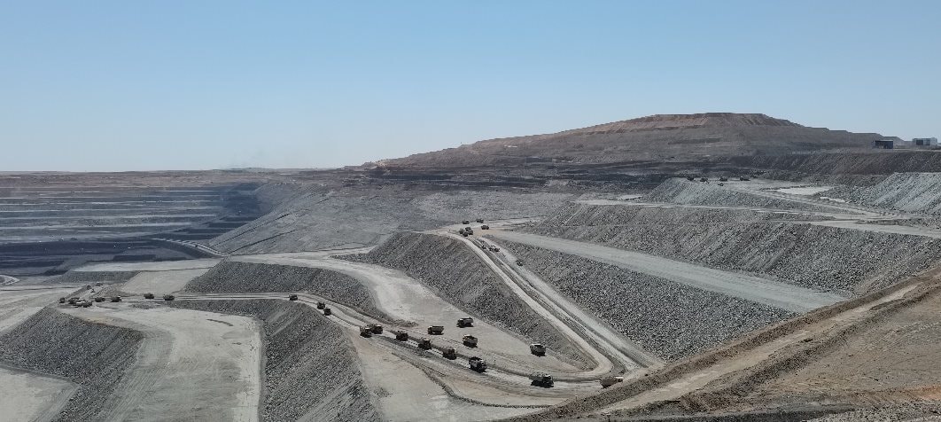 Phát hiện 147 xe tải không người lái bí mật khai thác kho báu lộ thiên có diện tích 102,75 km2, được đầu tư hơn 712 tỷ đồng