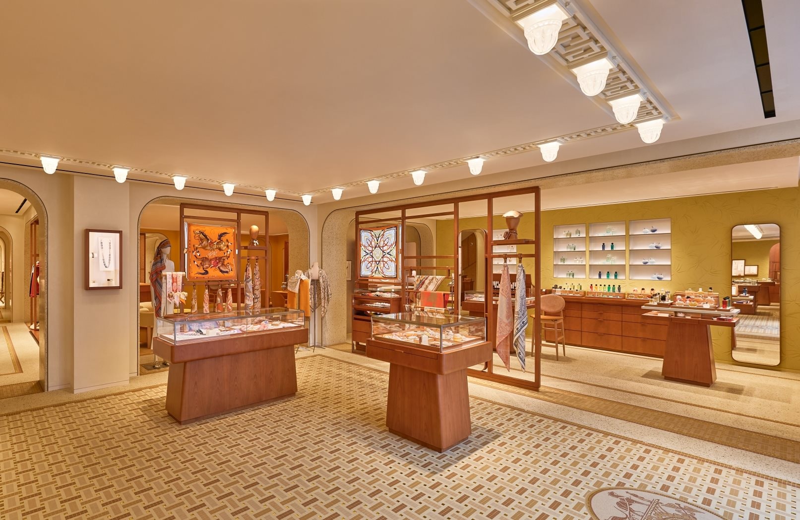 Thương hiệu có gần 300 cửa hàng khắp thế giới vừa sở hữu mặt tiền mới tại "khu đất vàng" giữa thủ đô: Nơi thiên nhiên giao hòa cùng di sản