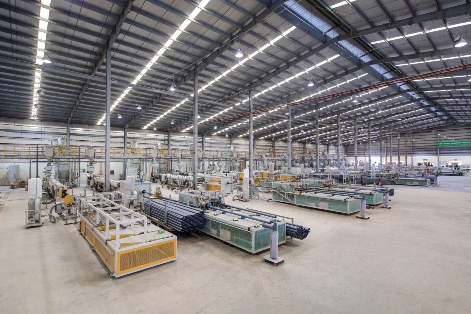 Báo lãi kỷ lục nghìn tỷ, "ông trùm" ống nhựa phía Bắc nắm lượng tiền mặt khổng lồ