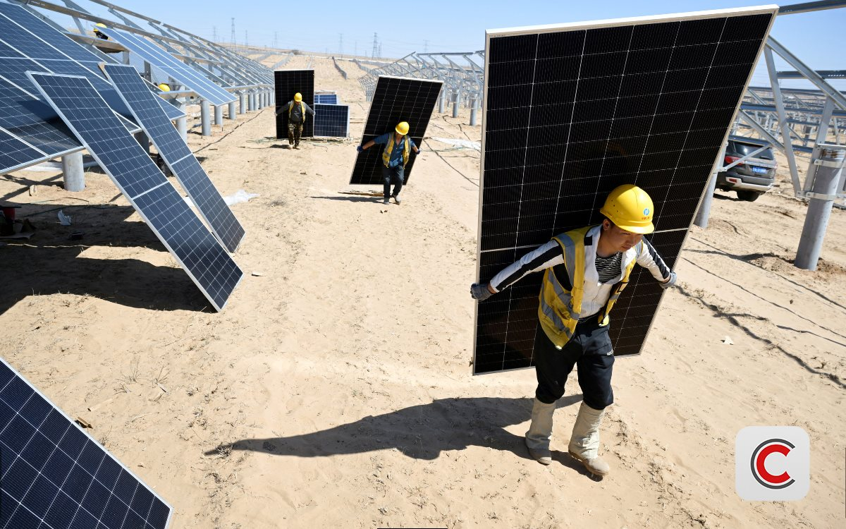 Lỗ tới 38 tỷ USD chỉ vì 2 chữ đơn giản: Chuyện thật như đùa của ngành điện mặt trời Trung Quốc