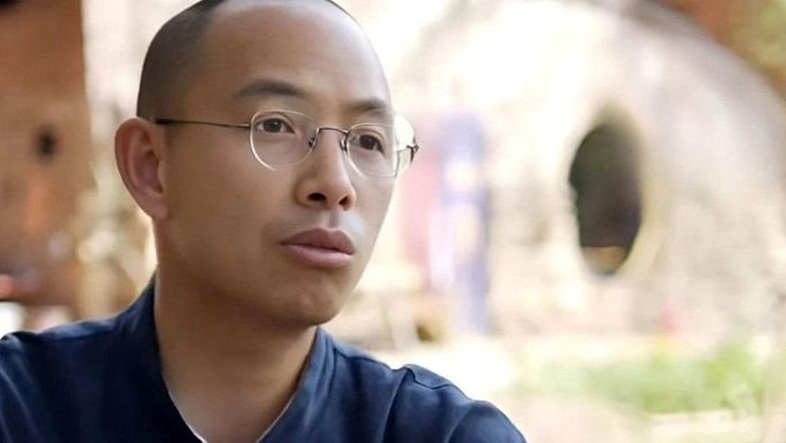 Phát hiện kỹ sư IT lương 40 triệu đồng nhưng bất ngờ bỏ việc, sống không vợ con, ngày nào cũng chui ra chui vào hang đá bỏ hoang

