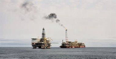 Khoan sâu 2.400 mét xuống đáy biển, phát hiện mỏ dầu khí trữ lượng gần 13 triệu thùng 